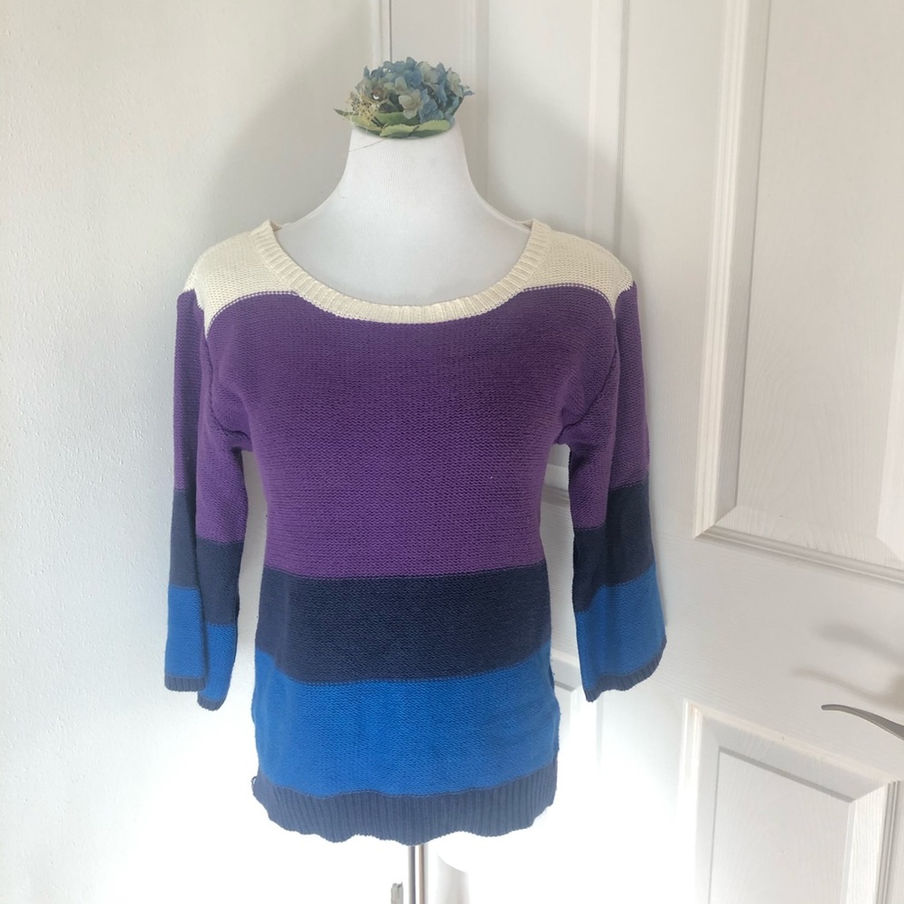 Old Navy Sweater